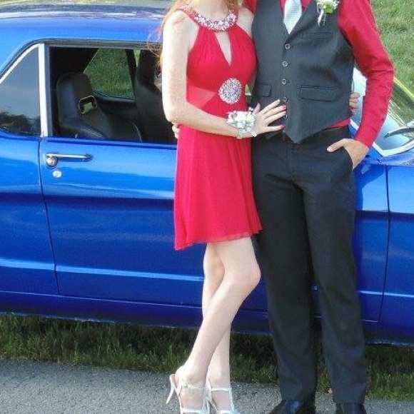 Homecoming open backed dress- Make an offer!! - Picture 4 of 4